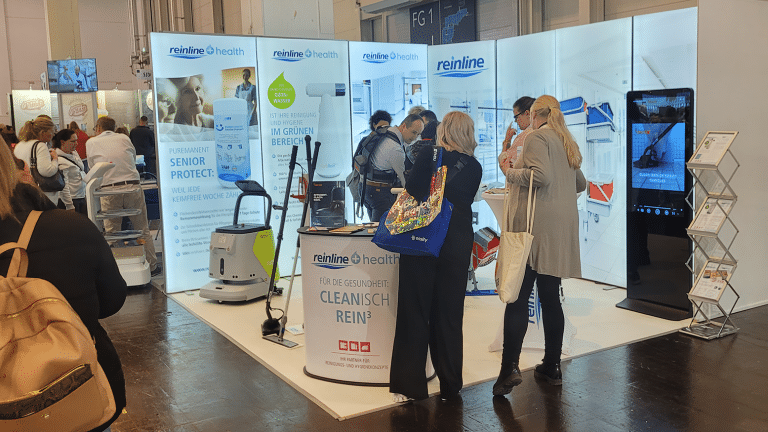 reinline health Messestand auf der Altenpflege 2024 in Essen